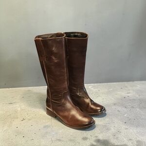 Women Vintage Leather Brown Riding Boots By Mia Size 9.